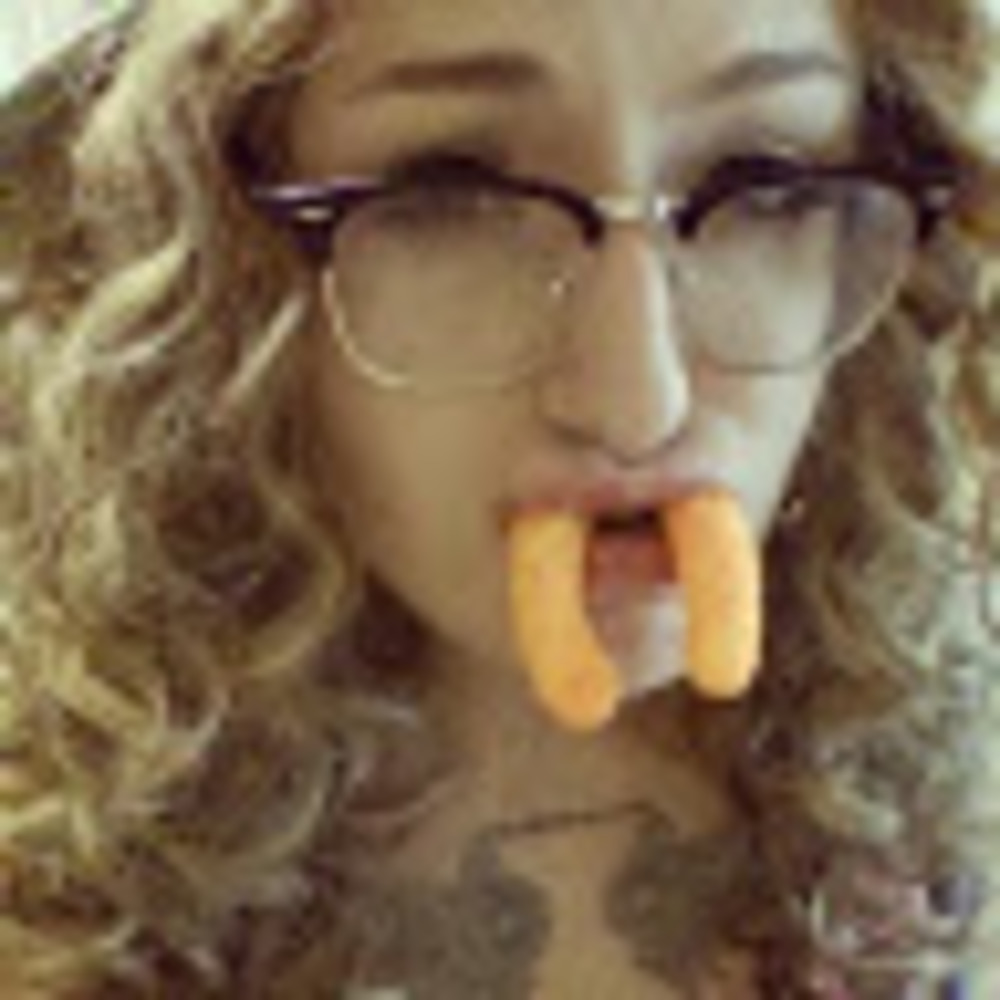 Meet your Posher, Lydia